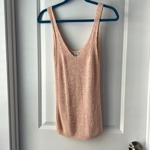 Light pink knitted tank